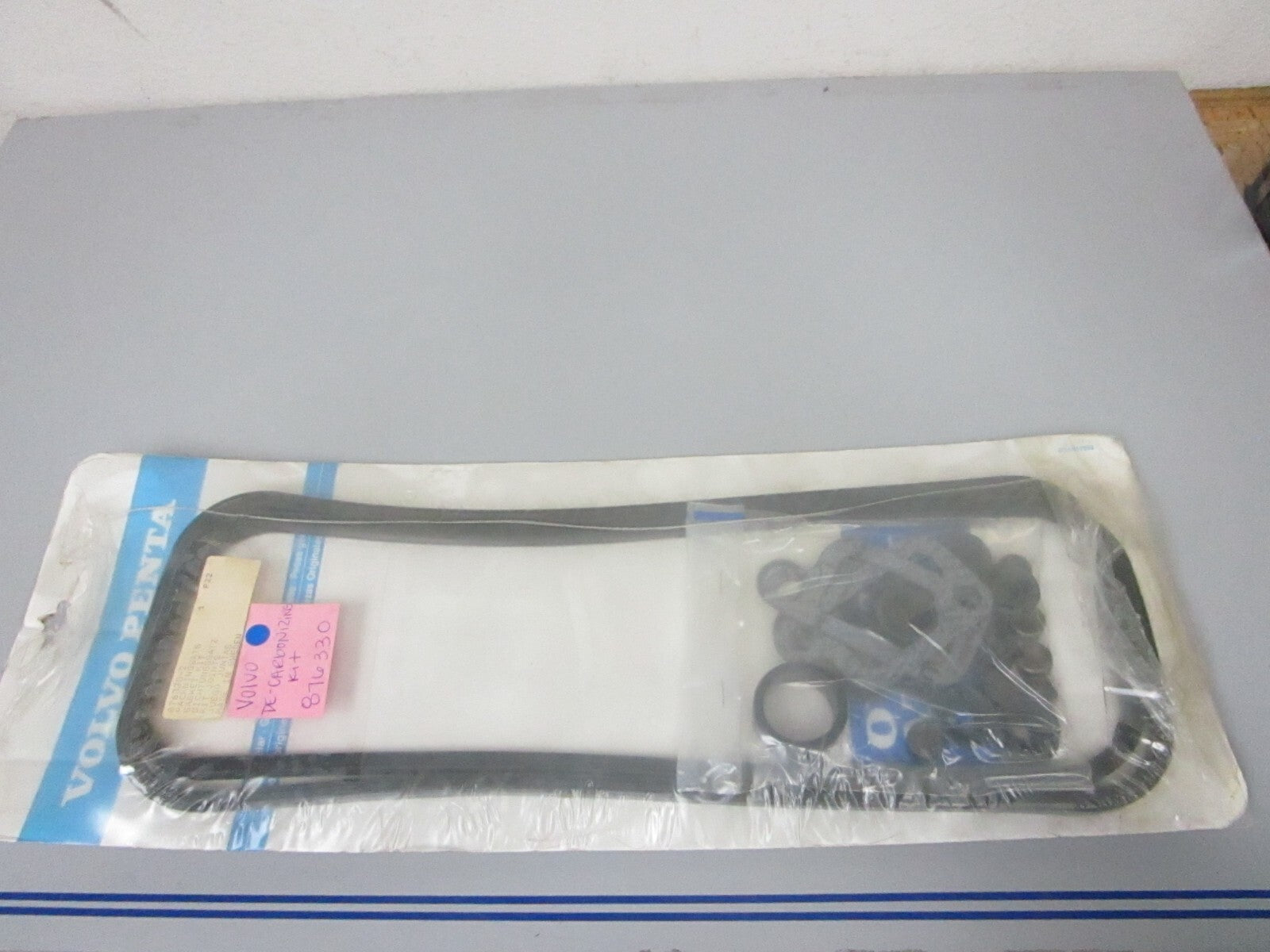 *NEW OEM* 0720 Volvo Penta De-Carbonizing Kit 876330