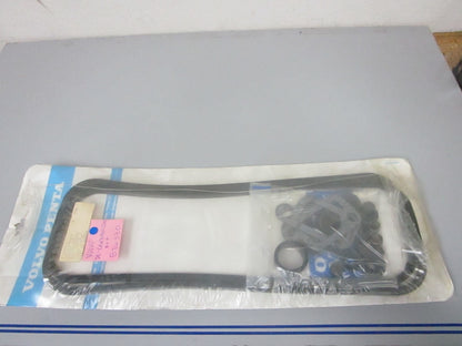 *NEW OEM* 0720 Volvo Penta De-Carbonizing Kit 876330