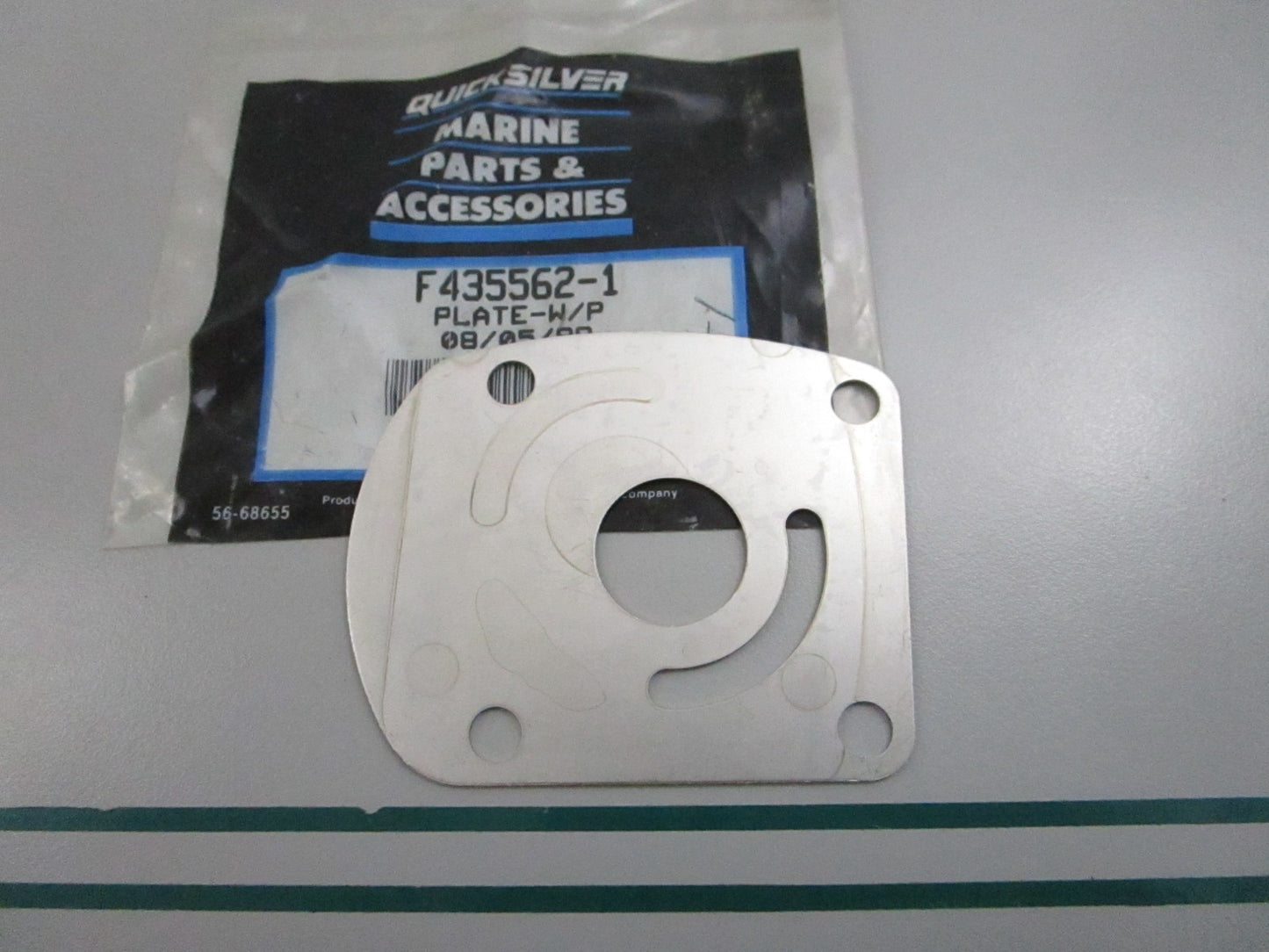 NEW OEM F435562-1 Mercury Quicksilver Plate 0810