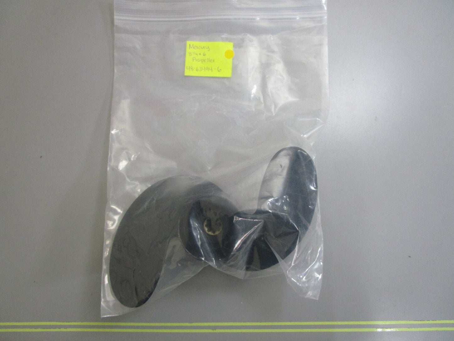 *NEW OEM* 0810 Mercury Quicksilver 8 1/4 x 6 Propeller 48-63494-6