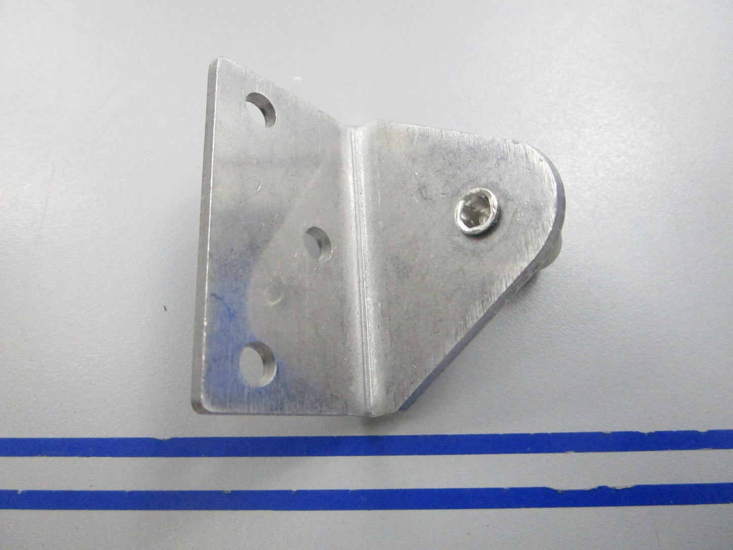 NEW 321582-1 Sea-Dog 90 Degree Wide Gas Lift Mount 0810