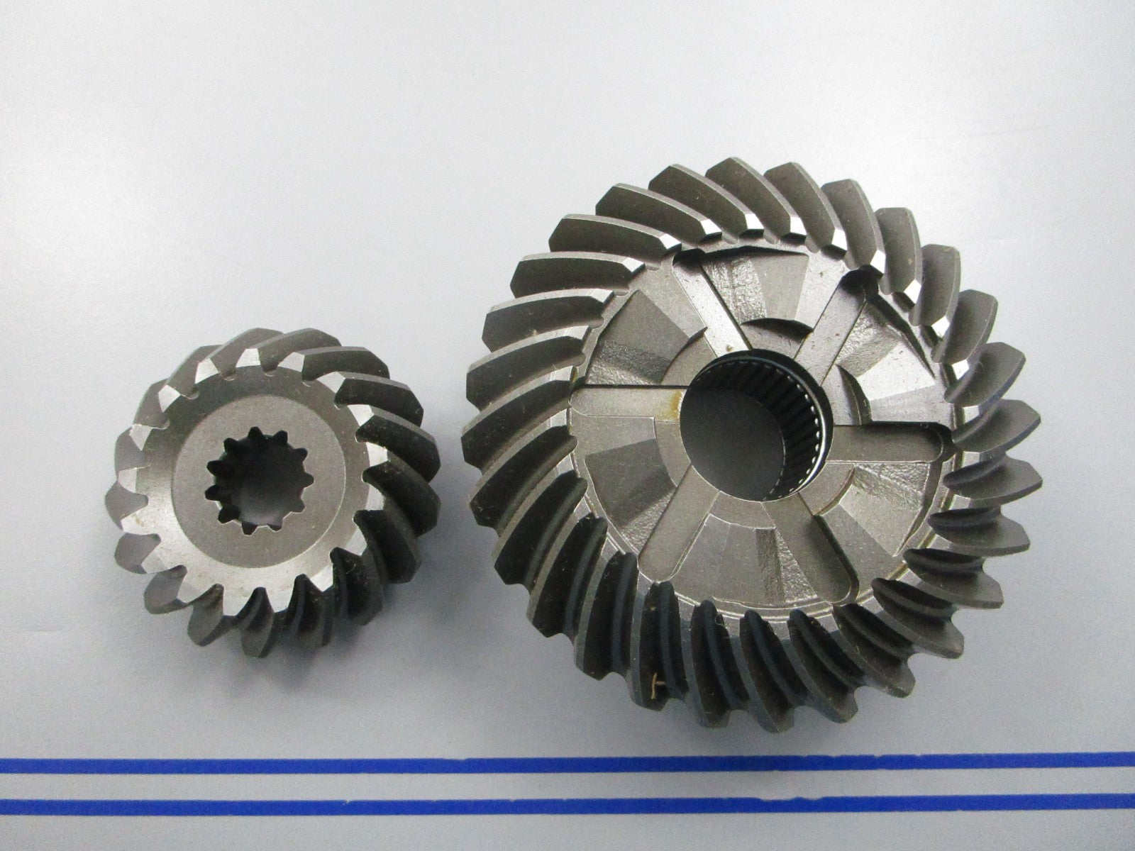 NEW OEM 43-96084A 7 Mercury Quicksilver Forward Pinion Gear 0810