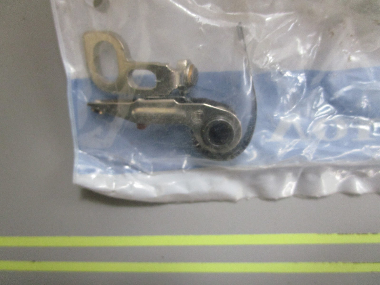 *NEW OEM* 0810 Volvo Penta Contact Set 240149