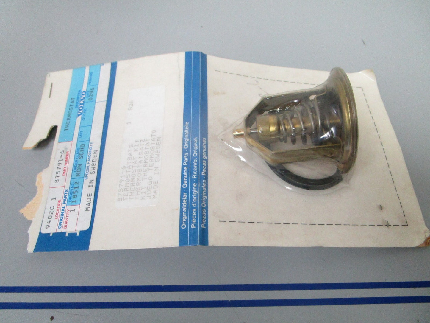 *NEW OEM* 0810 Volvo Penta Thermostat Kit 875791