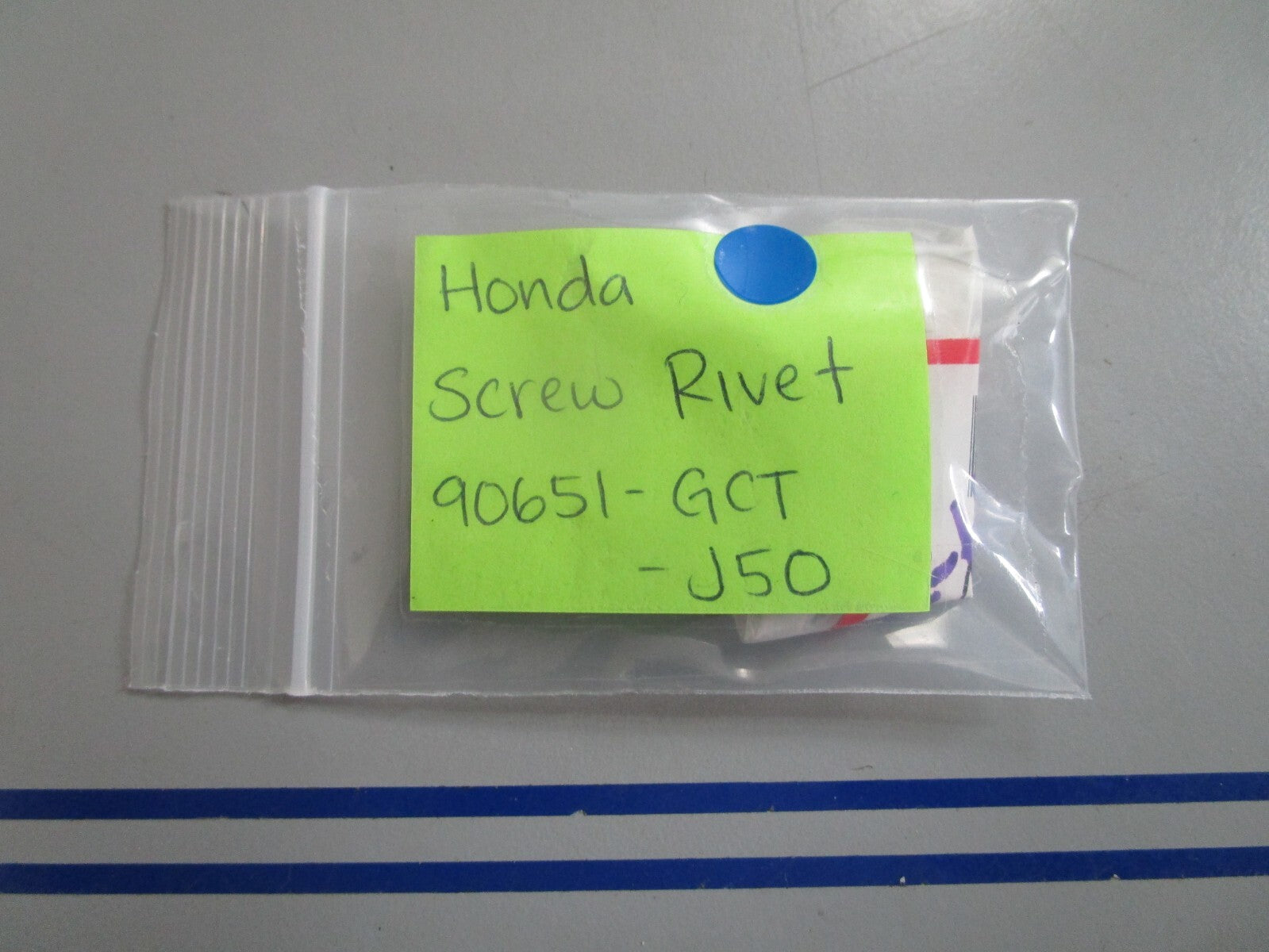 *NEW OEM* 0810 Honda Screw Rivet 90651-GCT-J50