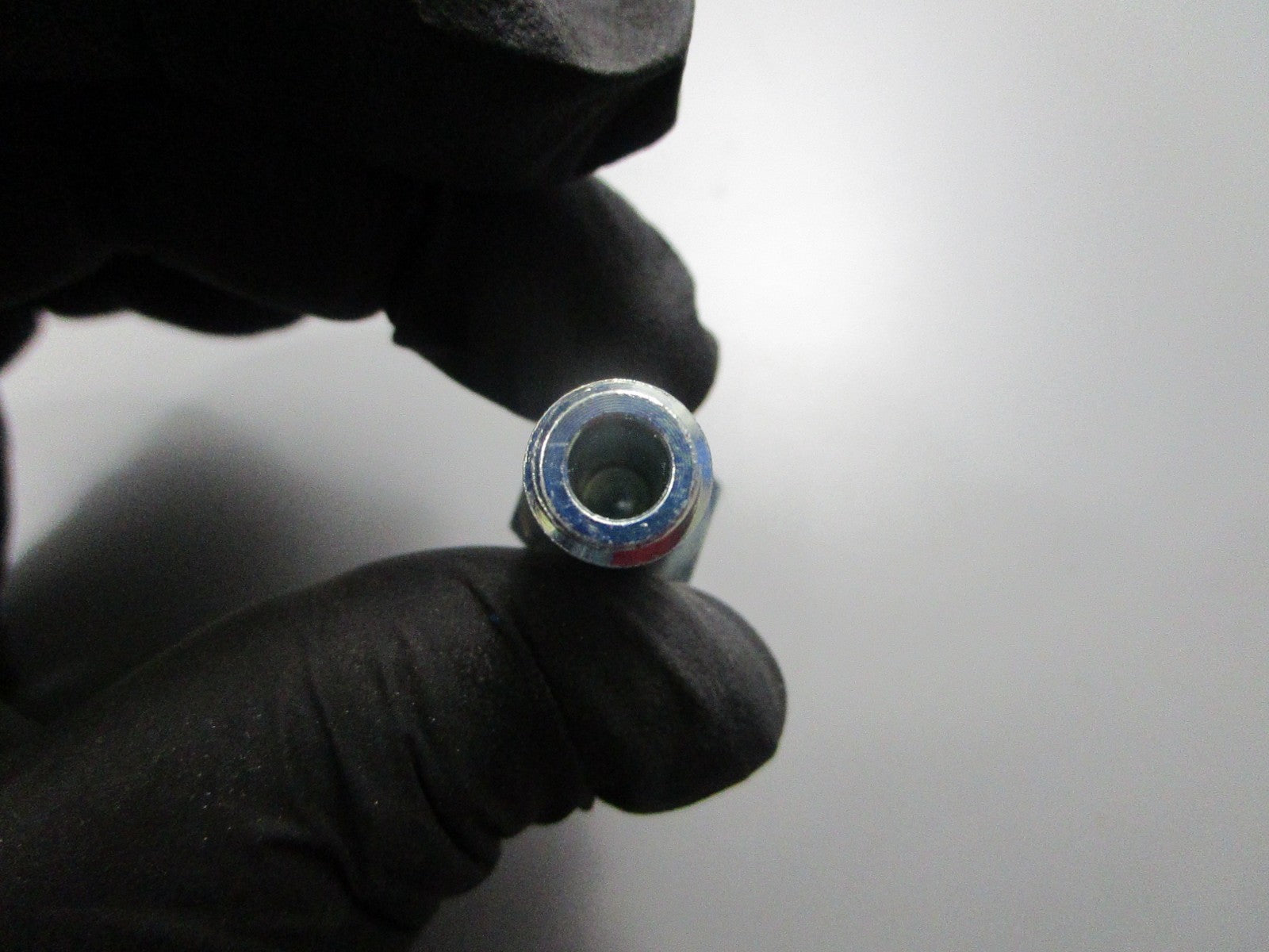 *NEW OEM* 0810 Volvo Penta Hollow Screw 942806