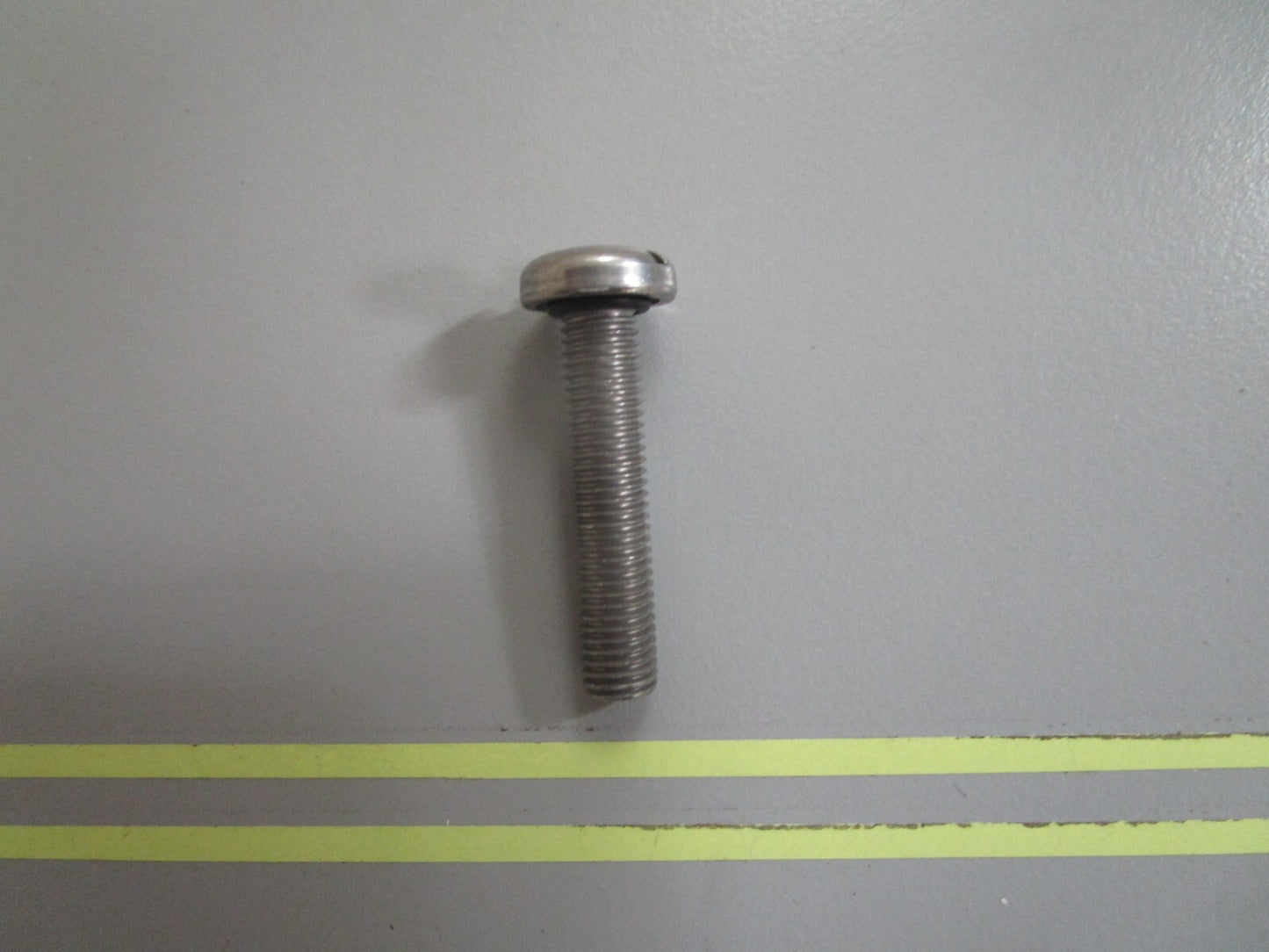 *NEW OEM* 0810 OMC Johnson Evinrude Gearcase Head Screw 307087 0307087