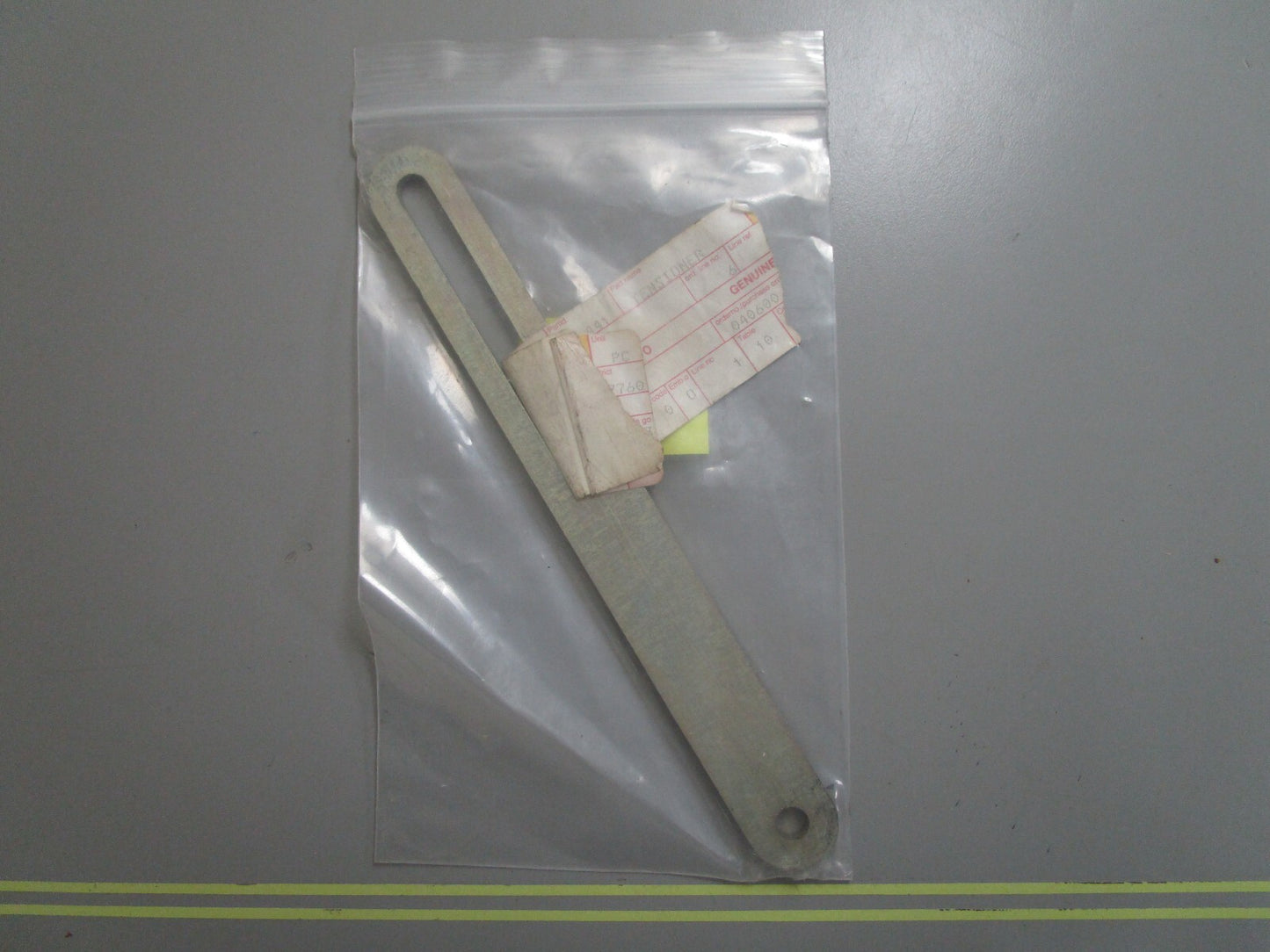 *NEW OEM* 0810 Volvo Penta Tensioner 857441