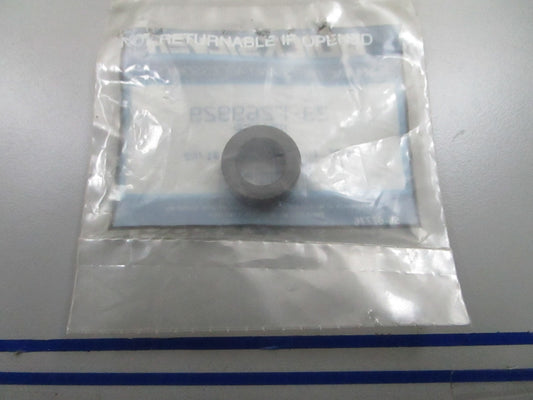 *NEW OEM* 0810 Mercury Quicksilver Spacer 23-F269929