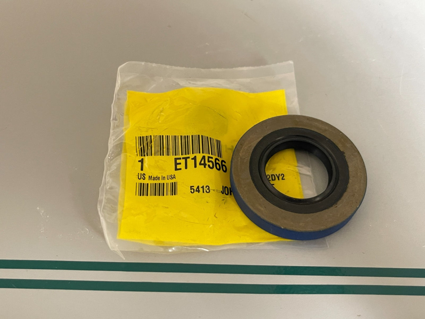 John Deere ET14566 NEW OEM Reel Seal 2500E 3215 3225 3235 7500 8500 Mower 0720