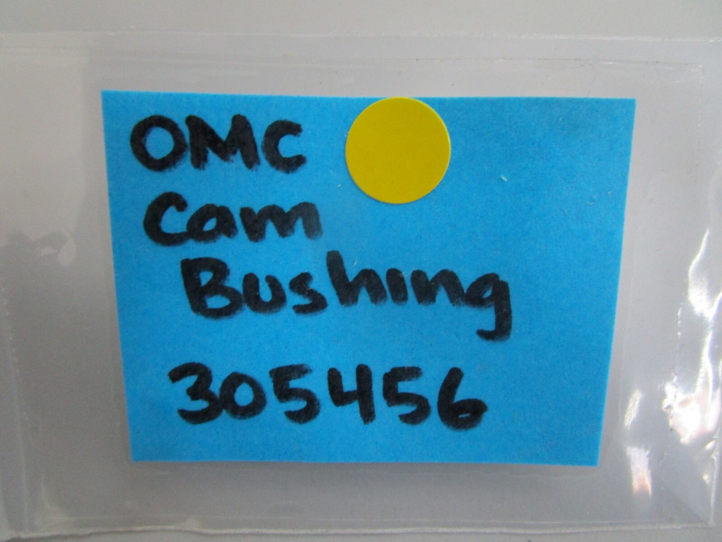 *NEW OEM* (LOT OF 2) 0810 OMC Johnson Evinrude Bushing 305456 0305456