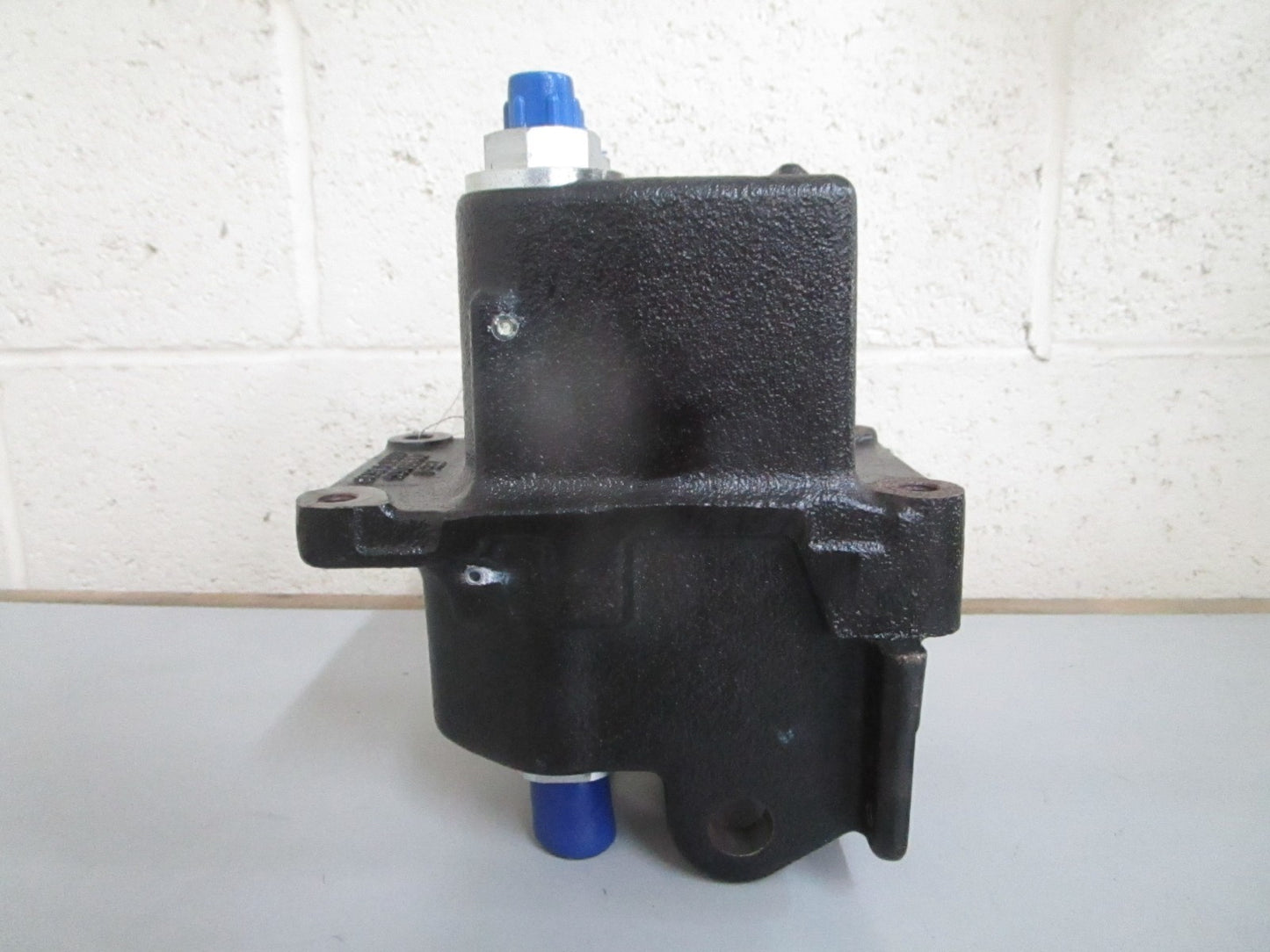 *NEW OEM* 0820 John Deere Brake Valve SJ28992