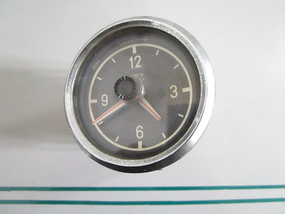 NEW OEM 1135420011 Mercedes-Benz Clock 0820