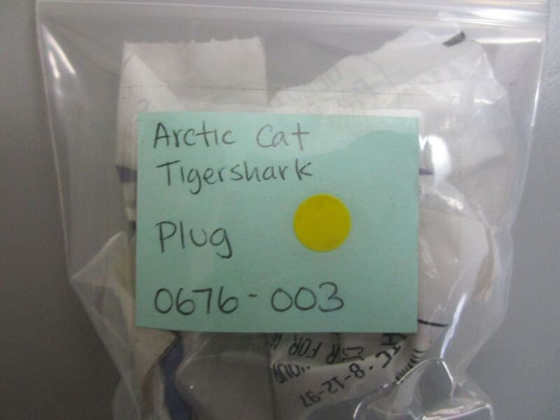 *NEW OEM* 0770 Arctic Cat Tigershark Plug 0676-003