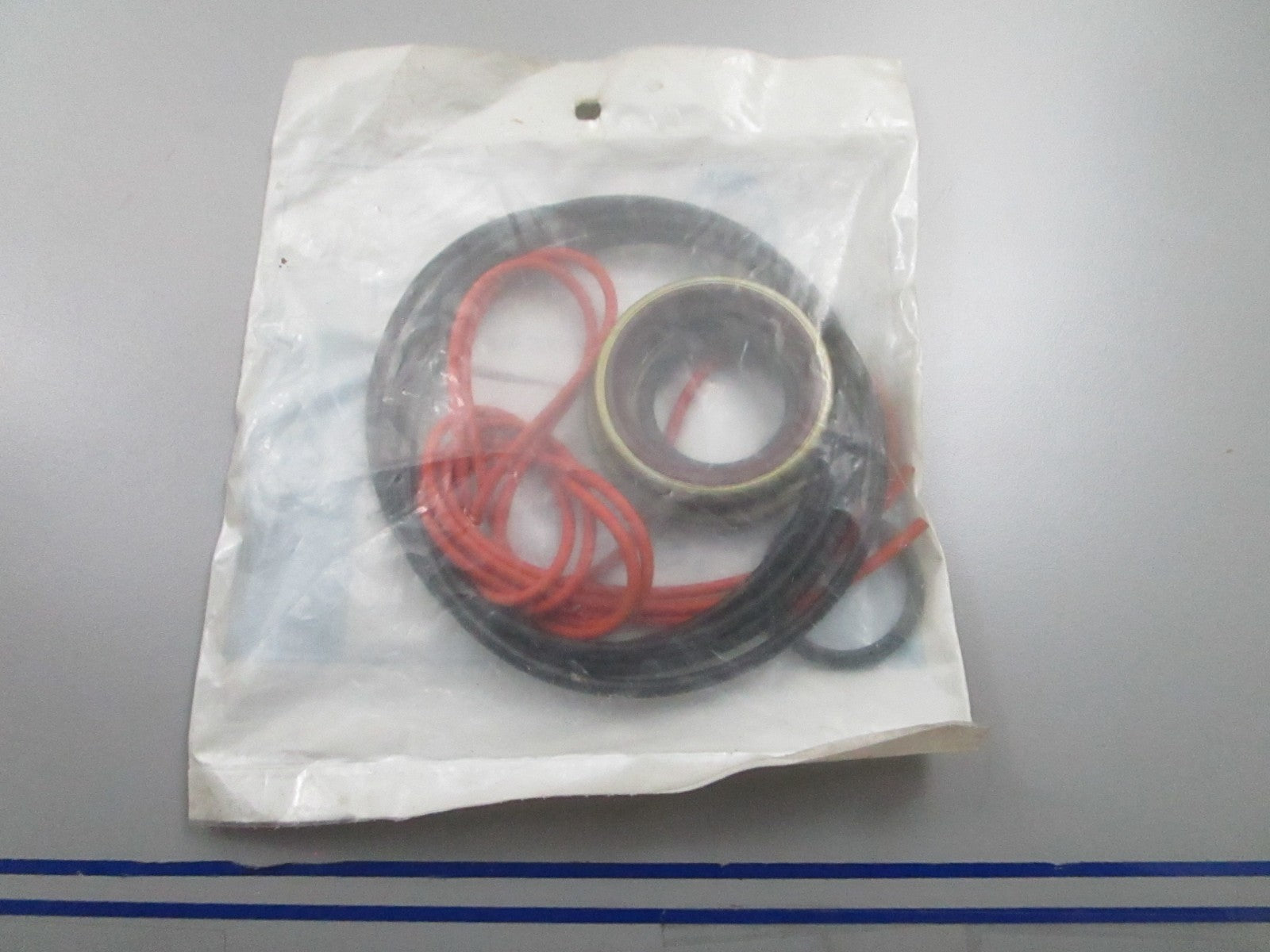 *NEW* 0810 Sierra Crankshaft Seal Kit 18-4331 For: OMC Johnson Evinrude