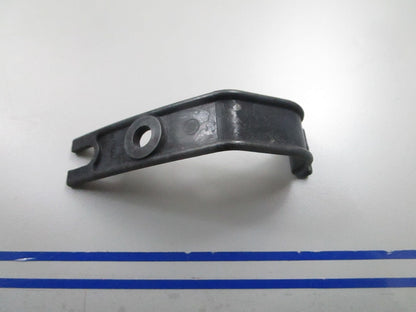 *NEW OEM* 0810 OMC Johnson Evinrude Fuel Line Retainer 329610 0329610